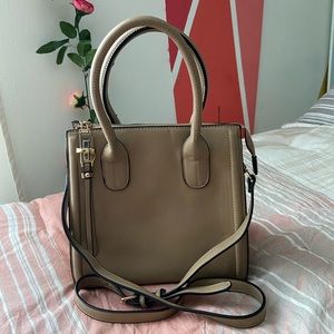 *SOLD*Tan Purse 👜